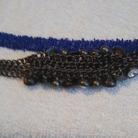 Chunky metal blinged necklace - Picture 4 of 7